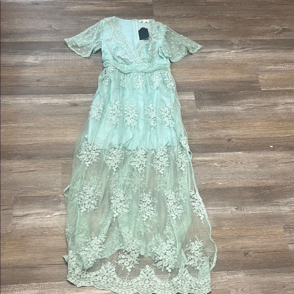 Main Strip Mint Green Floral Lace Maxi Dress